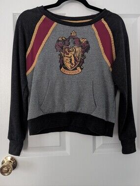 Universal Studios Harry Potter Gryffindor Sweatshirt